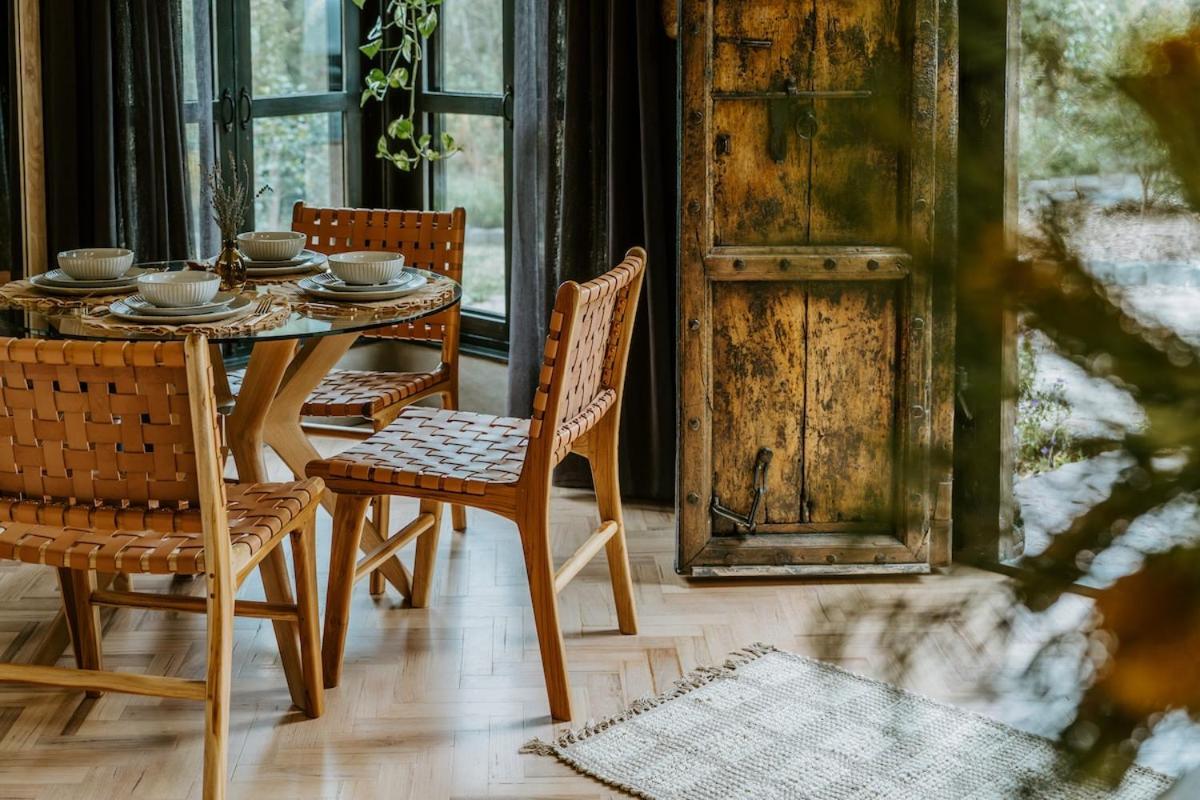 The Temple - Country Farm Retreat Villa Launching Place Eksteriør billede